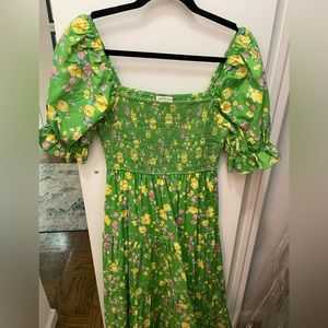 Moon River Green Floral Dress. Midi. Size small.